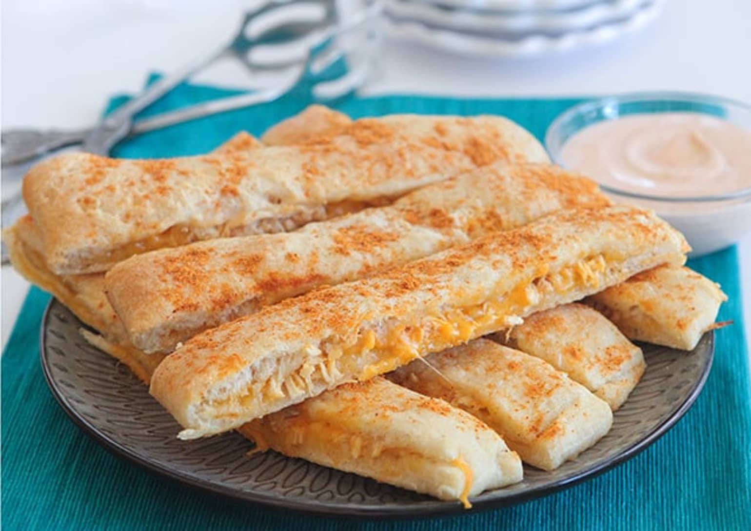 Cheesy Chicken Taco Breadstick Dippers